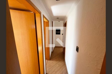 Corredor de apartamento à venda com 3 quartos, 77m² em Vila Pauliceia, São Paulo