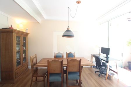 Casa à venda com 3 quartos, 116m² em Vila Campo Grande, São Paulo