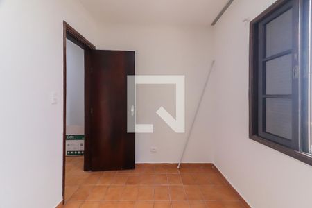 Quarto 1 de casa para alugar com 4 quartos, 247m² em Jardim Ester Yolanda, São Paulo