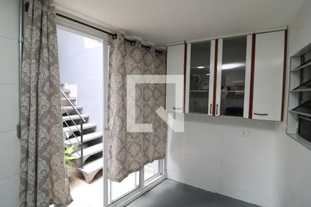 Cozinha de casa para alugar com 1 quarto, 22m² em Cidade São Mateus, São Paulo