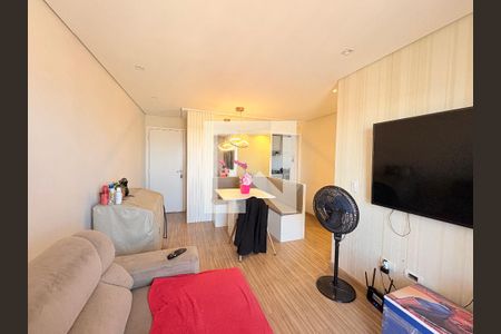 Sala de apartamento à venda com 2 quartos, 55m² em Vila Nova Esperia, Jundiaí