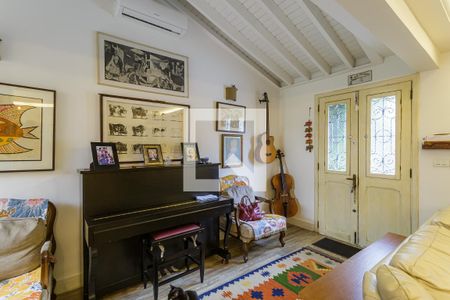 Sala de casa para alugar com 2 quartos, 130m² em Vila Olímpia, São Paulo