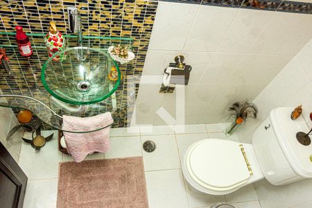 Lavabo de casa para alugar com 4 quartos, 220m² em Jardim Maria Rita, São Paulo