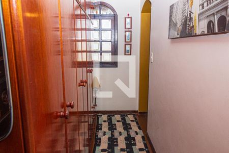 Closet da suíte 1 de casa para alugar com 4 quartos, 220m² em Jardim Maria Rita, São Paulo