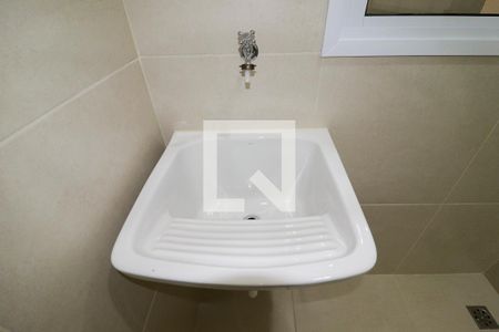 Sala/Cozinha/Área de Serviço de casa para alugar com 1 quarto, 30m² em Vila Espanhola, São Paulo