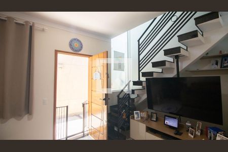 Sala de casa de condomínio à venda com 2 quartos, 65m² em Vila Gustavo, São Paulo
