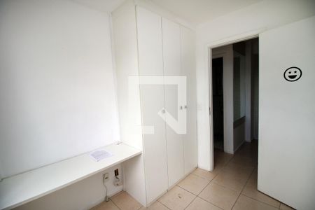 Quarto 2 de apartamento para alugar com 2 quartos, 35m² em Del Castilho, Rio de Janeiro