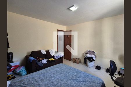 Quarto  de casa de condomínio para alugar com 2 quartos, 120m² em Vargem Grande, Rio de Janeiro