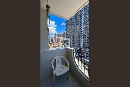Varanda de apartamento à venda com 2 quartos, 70m² em Jardim das Acacias, São Paulo