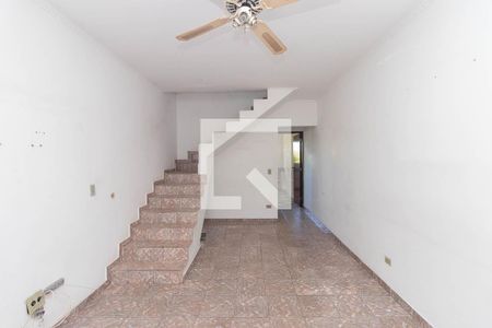 Sala de casa para alugar com 2 quartos, 132m² em Vila Irmaos Arnoni, São Paulo