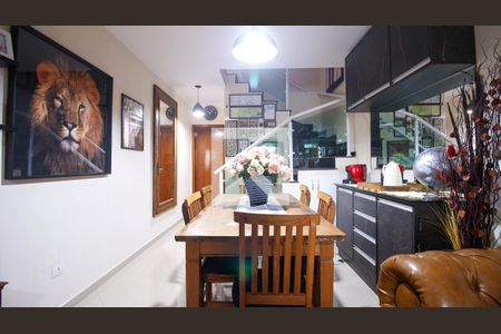 Casa para alugar com 3 quartos, 140m² em Vila Lucia, São Paulo