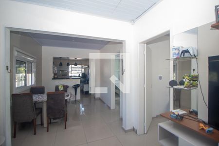 Sala de casa à venda com 4 quartos, 134m² em Vila Nova, Porto Alegre