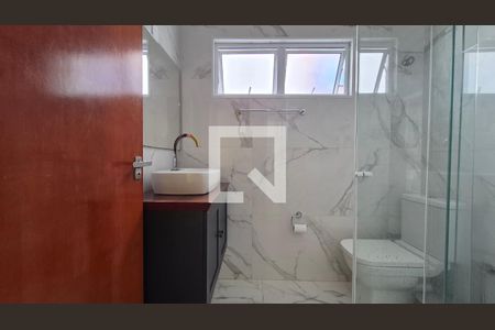 Banheiro de casa para alugar com 2 quartos, 132m² em Parque Oratório, Santo André