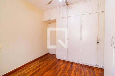 Casa à venda com 3 quartos, 220m² em Jardim Caravelas, São Paulo