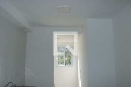 Apartamento para alugar com 2 quartos, 52m² em Jardim de Lourdes, Embu das Artes
