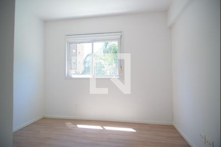 Quarto 1 de apartamento para alugar com 2 quartos, 55m² em Jardim Carvalho, Porto Alegre