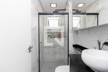 Banheiro de apartamento à venda com 2 quartos, 42m² em Vila Gustavo, São Paulo