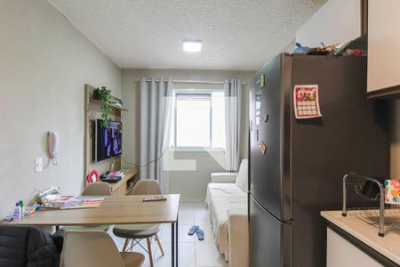 Sala/Cozinha de apartamento para alugar com 2 quartos, 35m² em Vila Graciosa, São Paulo