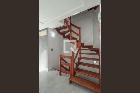 Escada de casa de condomínio à venda com 3 quartos, 167m² em Vila Jardim, Porto Alegre