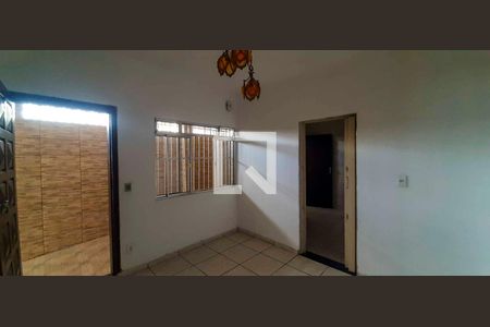 Casa para alugar com 2 quartos, 120m² em Jardim Roberto, Osasco