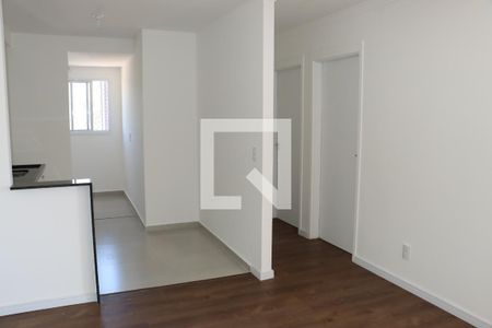 Sala de apartamento para alugar com 2 quartos, 54m² em Jardim de Lourdes, Embu das Artes
