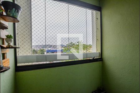 Sala de apartamento para alugar com 2 quartos, 65m² em Vila Homero Thon, Santo André