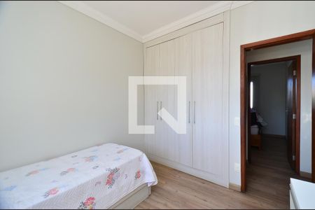 Quarto 2 de apartamento para alugar com 2 quartos, 63m² em Floresta, Belo Horizonte
