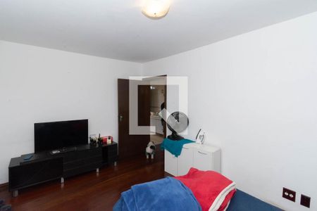 Quarto 1 de casa à venda com 3 quartos, 364m² em Califórnia, Belo Horizonte