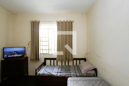 Quarto 2 de casa à venda com 5 quartos, 180m² em Vila Oeste, Belo Horizonte