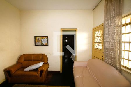 Sala de casa à venda com 5 quartos, 180m² em Vila Oeste, Belo Horizonte