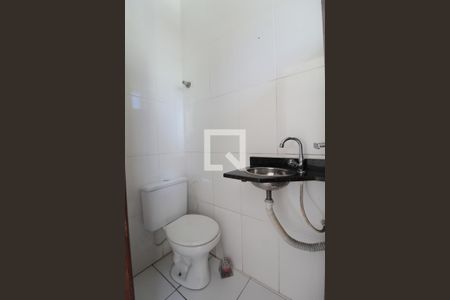 Lavabo de casa para alugar com 2 quartos, 72m² em Nacional, Contagem
