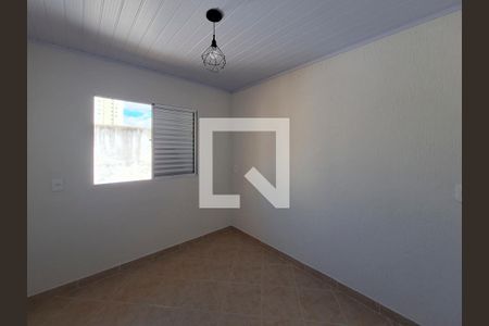 Quarto 1 de casa para alugar com 2 quartos, 64m² em Vila Continental, São Paulo