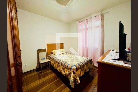 Quarto de apartamento para alugar com 3 quartos, 70m² em Palmares, Belo Horizonte