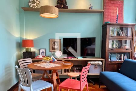 Sala/Quarto de apartamento à venda com 1 quarto, 41m² em Copacabana, Rio de Janeiro