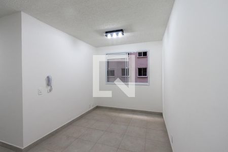 Sala de apartamento para alugar com 2 quartos, 33m² em Parque Industrial Tomas Edson, São Paulo