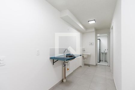 Sala/Cozinha de apartamento para alugar com 2 quartos, 33m² em Parque Industrial Tomas Edson, São Paulo