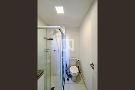 Banheiro de kitnet/studio para alugar com 1 quarto, 19m² em Brás, São Paulo