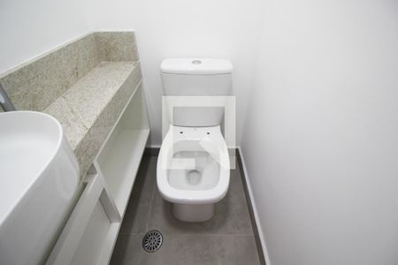 Lavabo de apartamento para alugar com 2 quartos, 75m² em Indianópolis, São Paulo