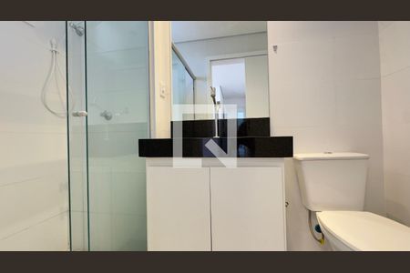 Banheiro de apartamento à venda com 2 quartos, 141m² em Santa Efigênia, Belo Horizonte