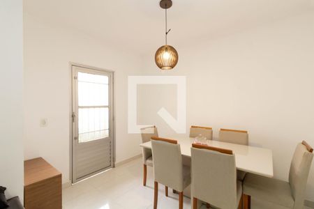 Sala de casa de condomínio à venda com 2 quartos, 68m² em Vila Jacuí, São Paulo