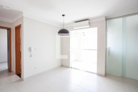 Sala de apartamento para alugar com 2 quartos, 58m² em Gávea, Uberlândia