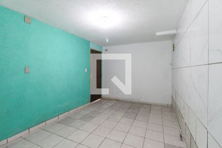 Quarto de casa para alugar com 1 quarto, 42m² em Cidade Antônio Estêvão de Carvalho, São Paulo