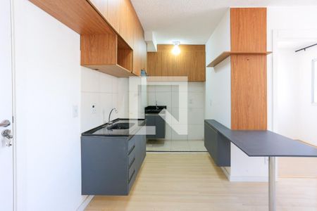 Sala/Cozinha de apartamento para alugar com 2 quartos, 35m² em Jaguaré, São Paulo