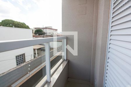 Apartamento para alugar com 2 quartos, 48m² em Santa Mônica, Uberlândia