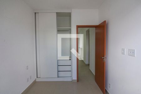 Apartamento para alugar com 2 quartos, 48m² em Santa Mônica, Uberlândia