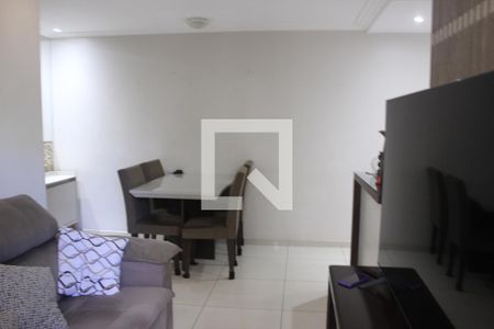 Sala  de apartamento para alugar com 2 quartos, 50m² em Vila Augusta, Guarulhos