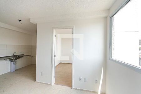 Sala e Cozinha de apartamento para alugar com 2 quartos, 36m² em Conjunto Habitacional Teotonio Vilela, São Paulo