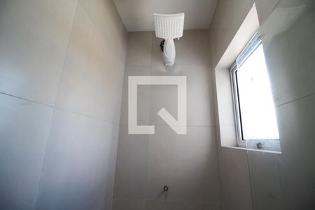 Banheiro de kitnet/studio para alugar com 1 quarto, 23m² em Moema, São Paulo
