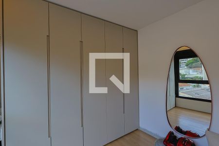 Suíte 1 de apartamento à venda com 2 quartos, 200m² em Carmo, Belo Horizonte