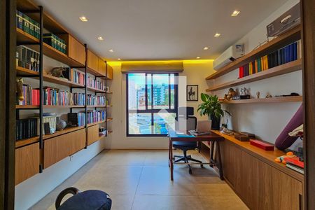 Sala de apartamento à venda com 2 quartos, 200m² em Carmo, Belo Horizonte